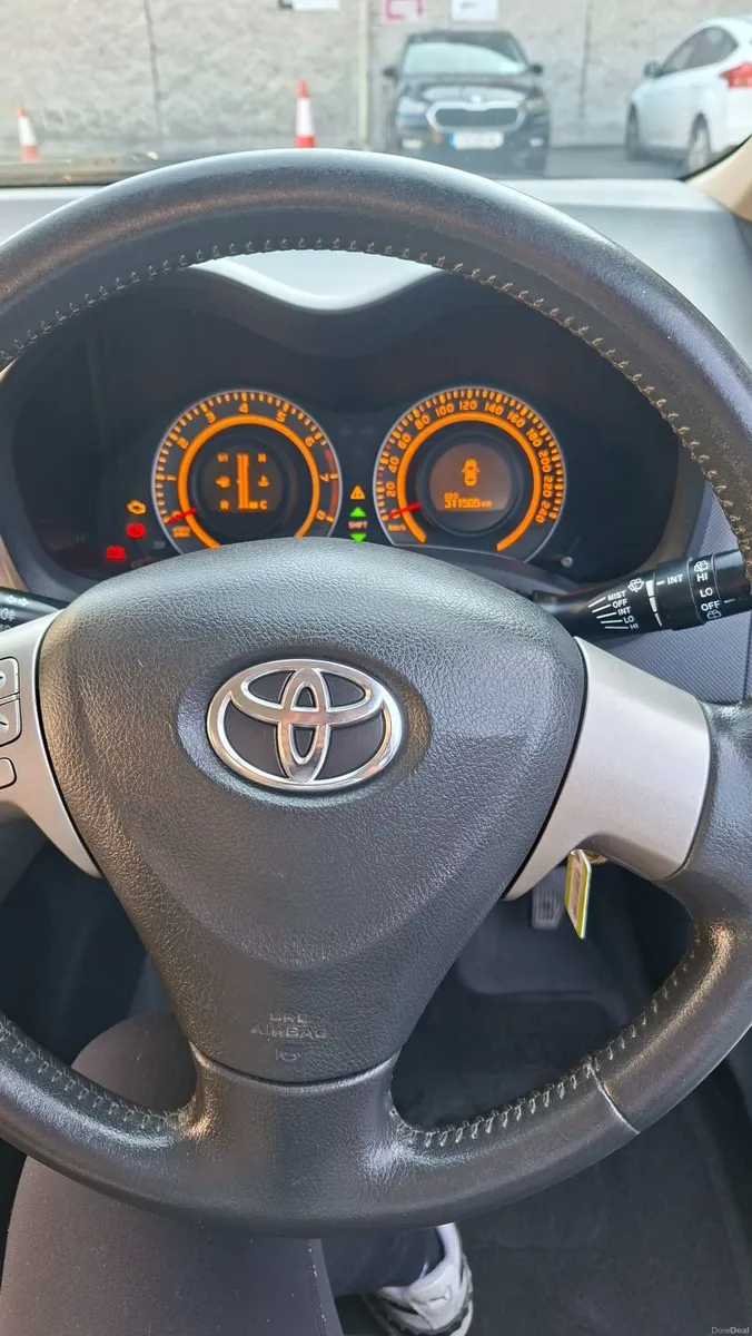 Toyota Auris 2008 - Image 6