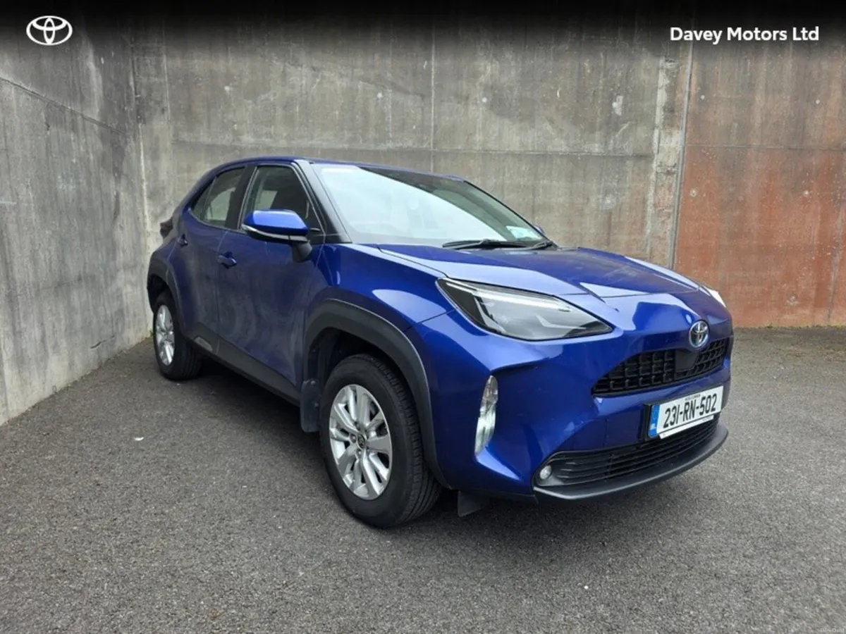 Toyota Yaris Cross YARIS CROSS LUNA - Image 1