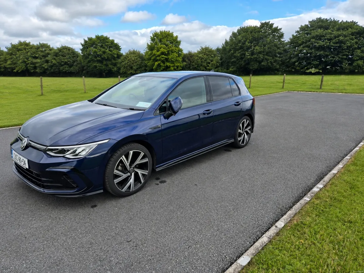 VW R-Line Golf 2.0L 150BHP Manual - Image 4