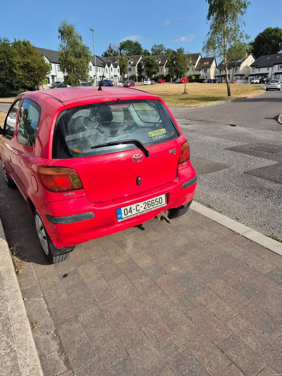 Toyota Yaris 2004 - Image 4