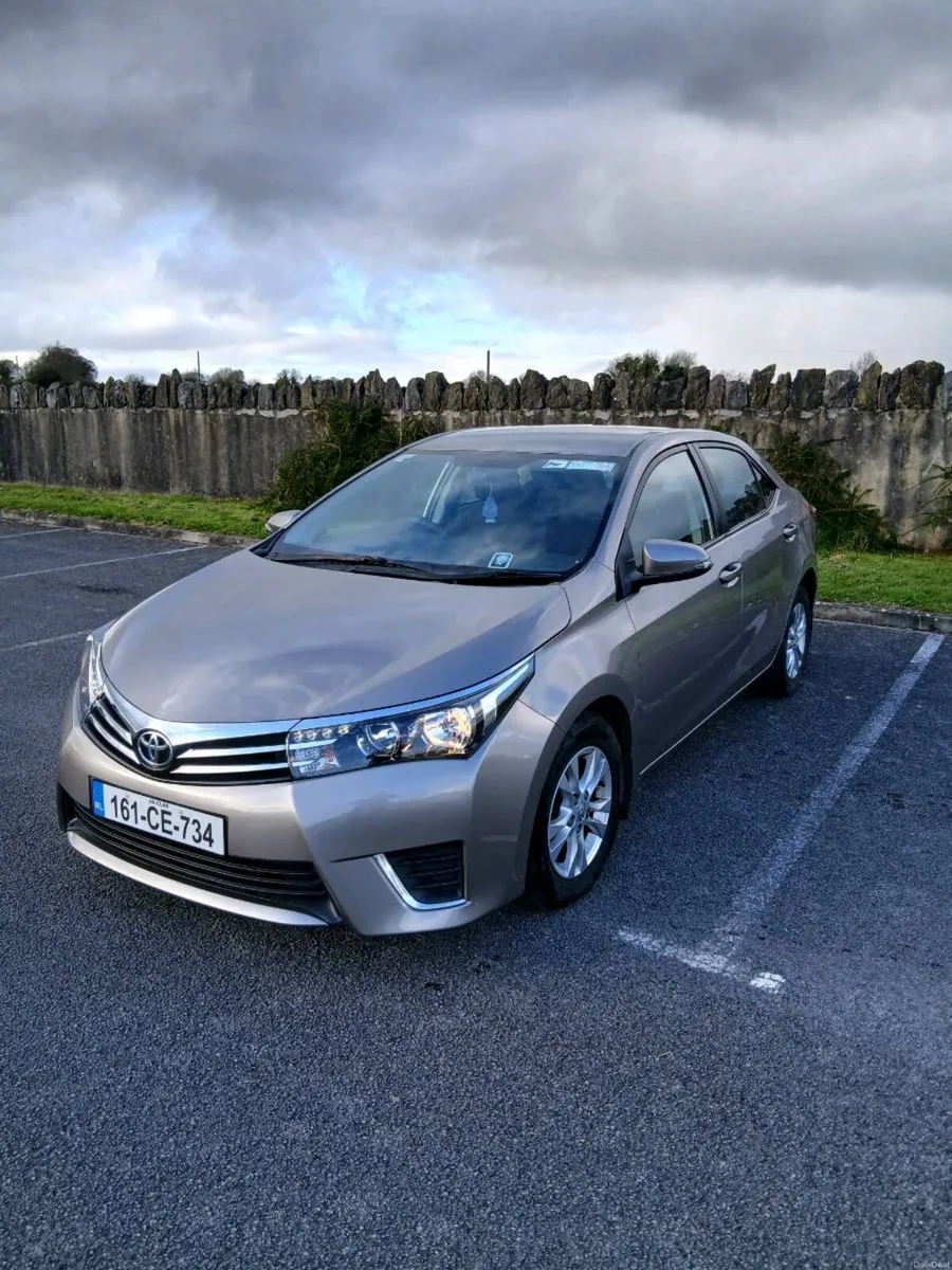 Toyota Corolla 2016 - Image 2