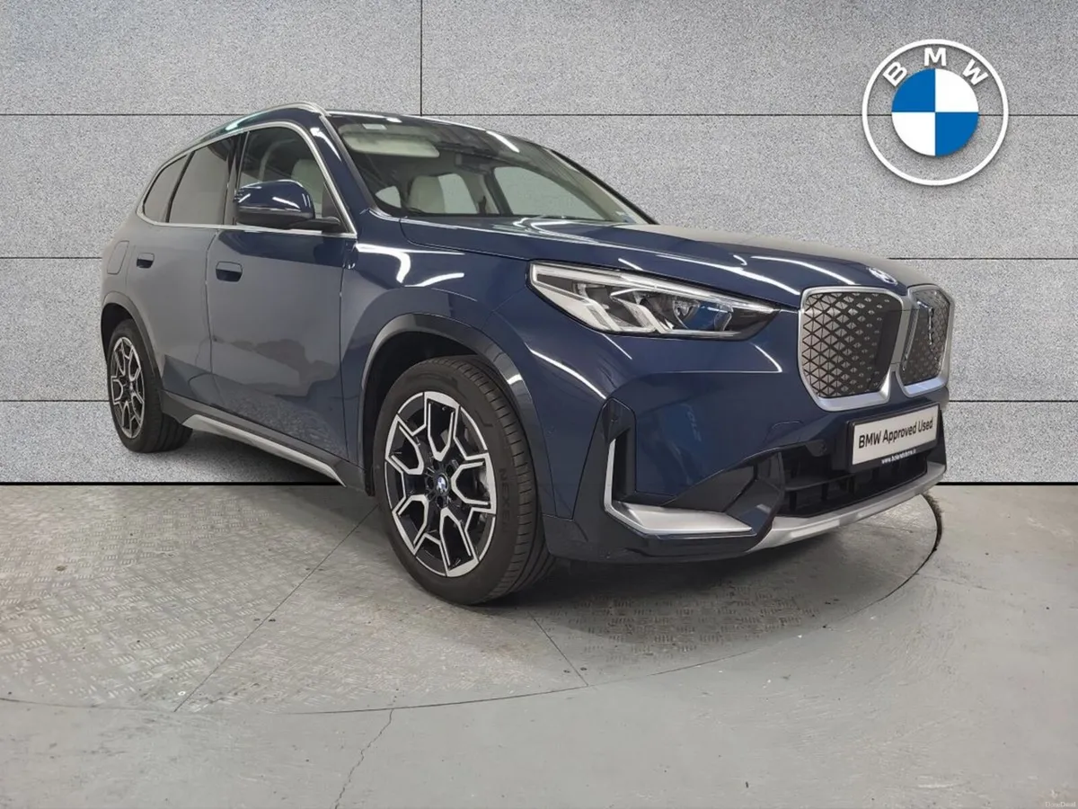 BMW iX1 eDrive20 xLine - Image 1