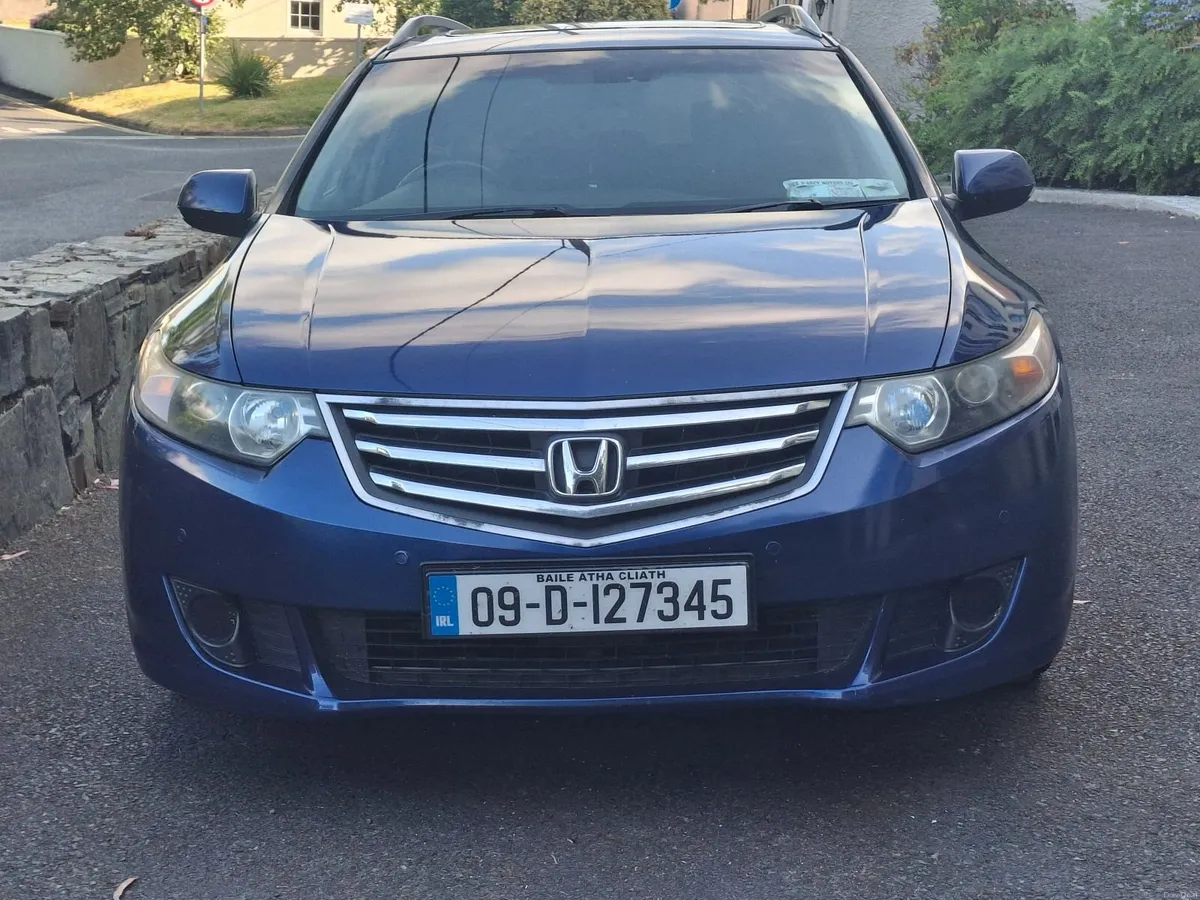 Honda Accord 2009 - Image 1