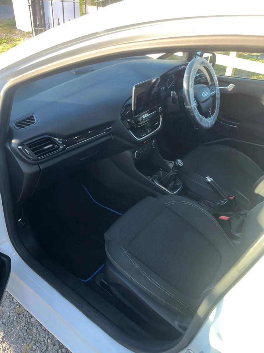 182 White Ford Fiesta  123,592km - Image 2