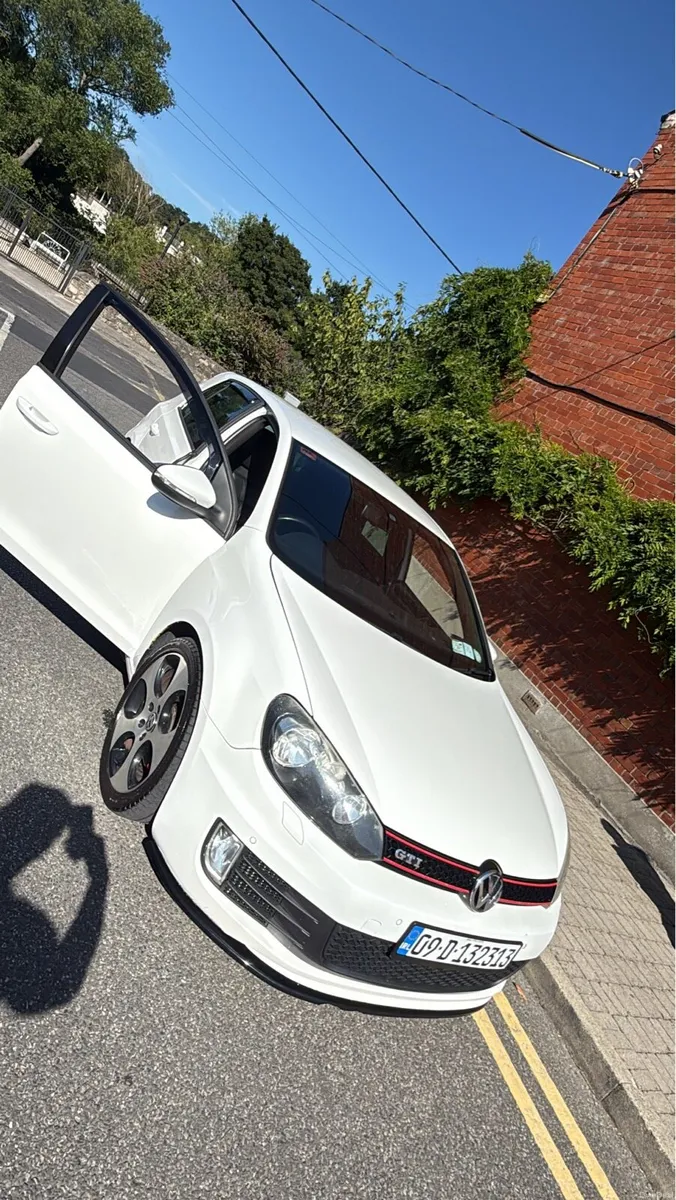 VW Gti Golf 5k in receipts Mint Motor - Image 2