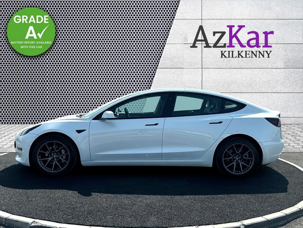 Tesla Model 3 2022 LONG RANGE AWD GRADE A BATTERY - Image 5