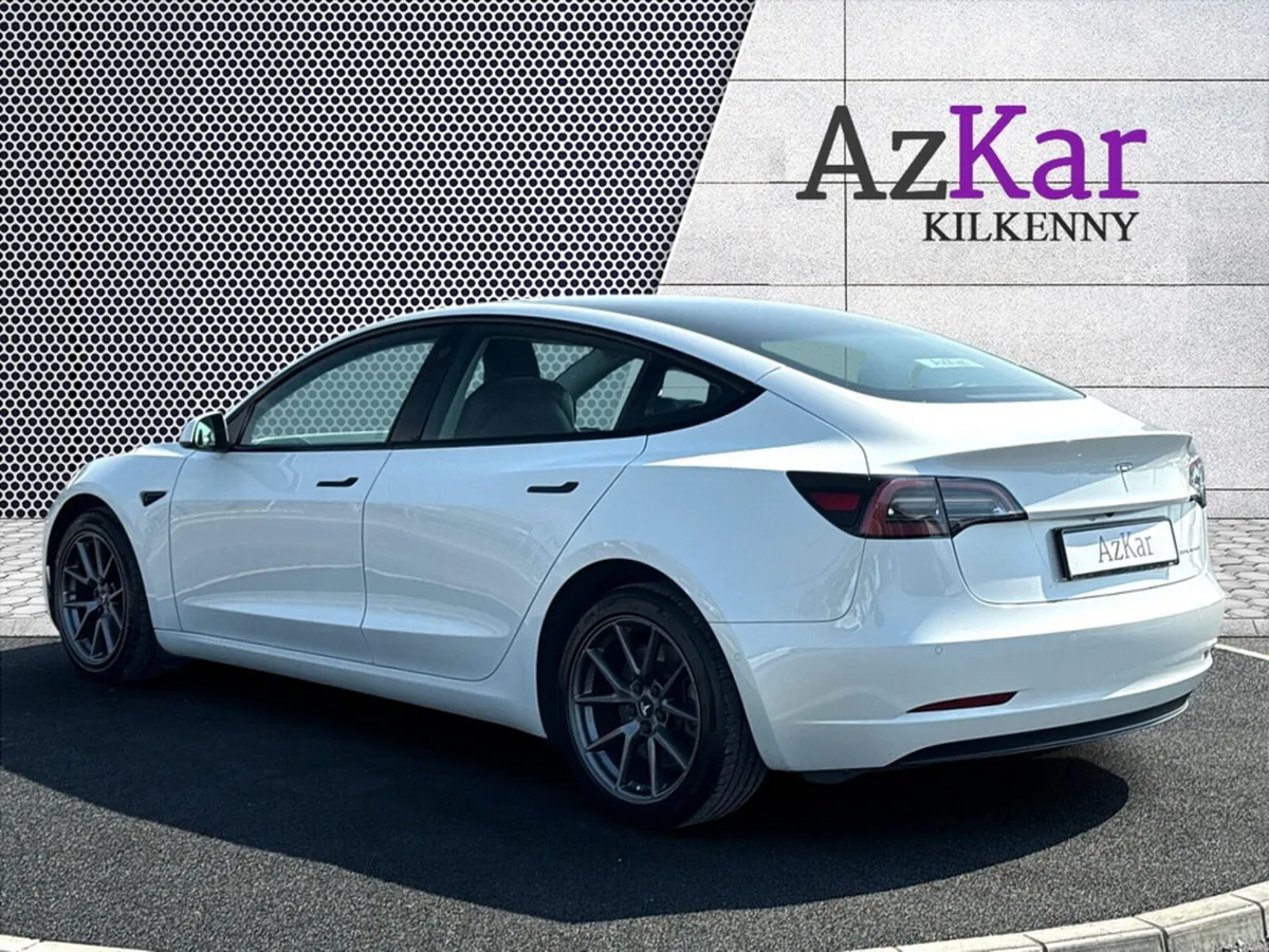 Tesla Model 3 2022 LONG RANGE AWD GRADE A BATTERY - Image 6