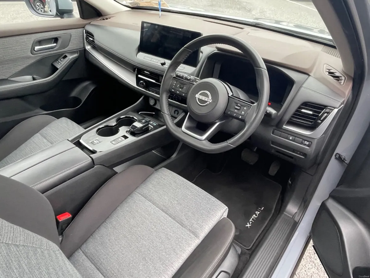 Nissan X-Trail EP SV PREMIUM 5 SEAT 5DR AUTO - Image 5