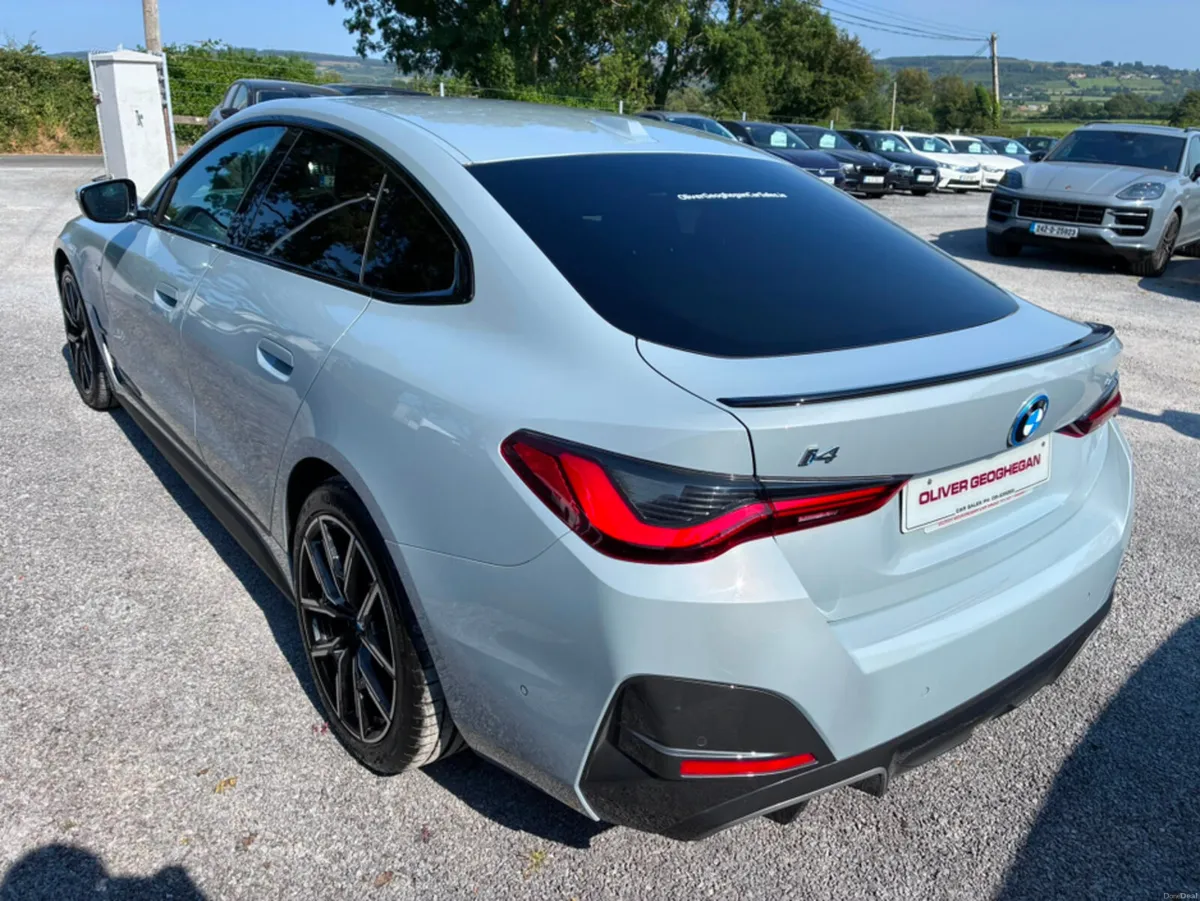 BMW i4 EDRIVE40 M SPORT 340 BHP (PRO PACK) - Image 3