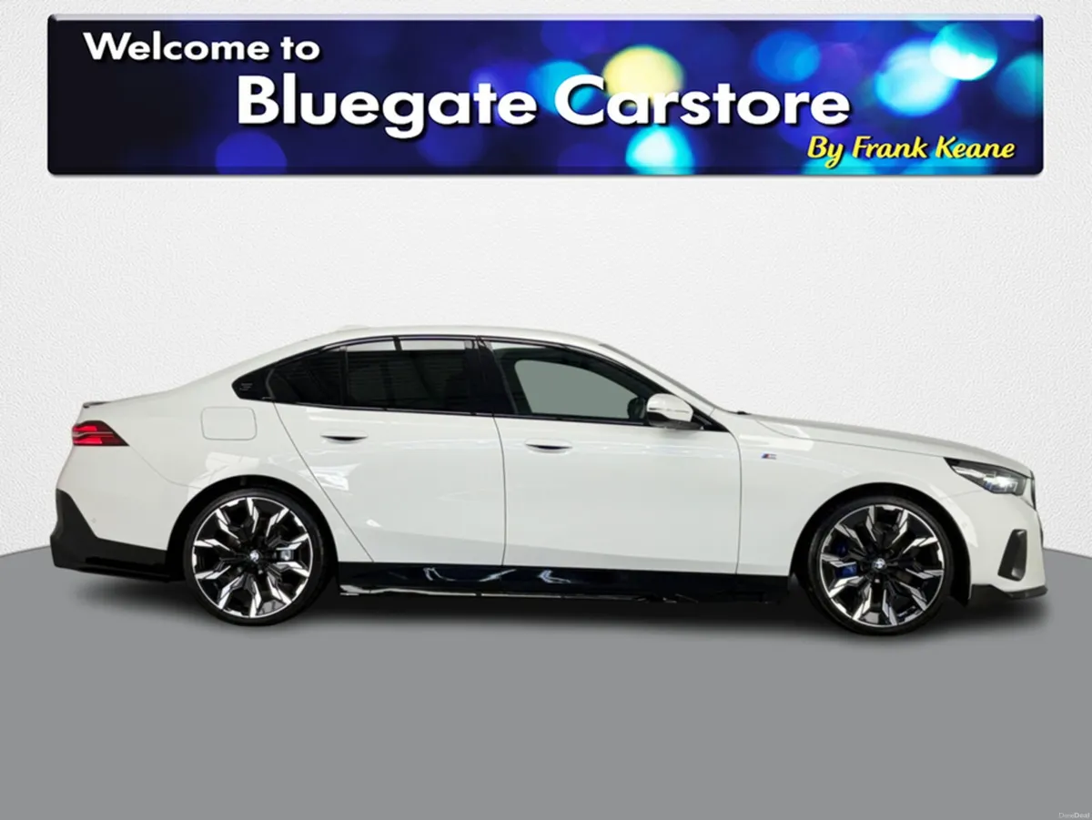 BMW i5 EDRIVE40 M SPORT **SURROUND PARKING SENSORS - Image 2