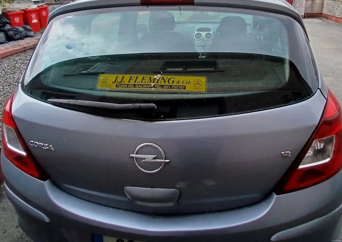 Car - Image 2