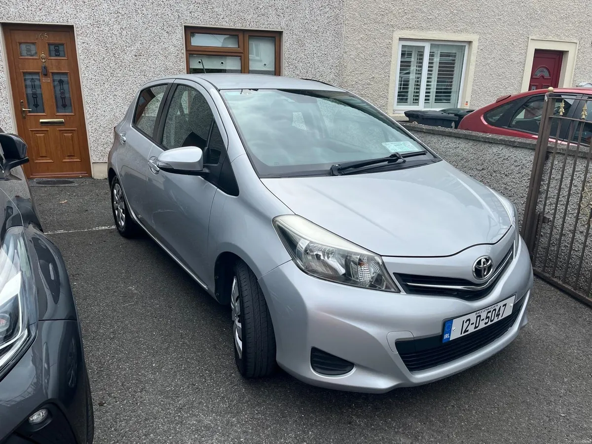 Toyota Yaris 2012 - Image 1