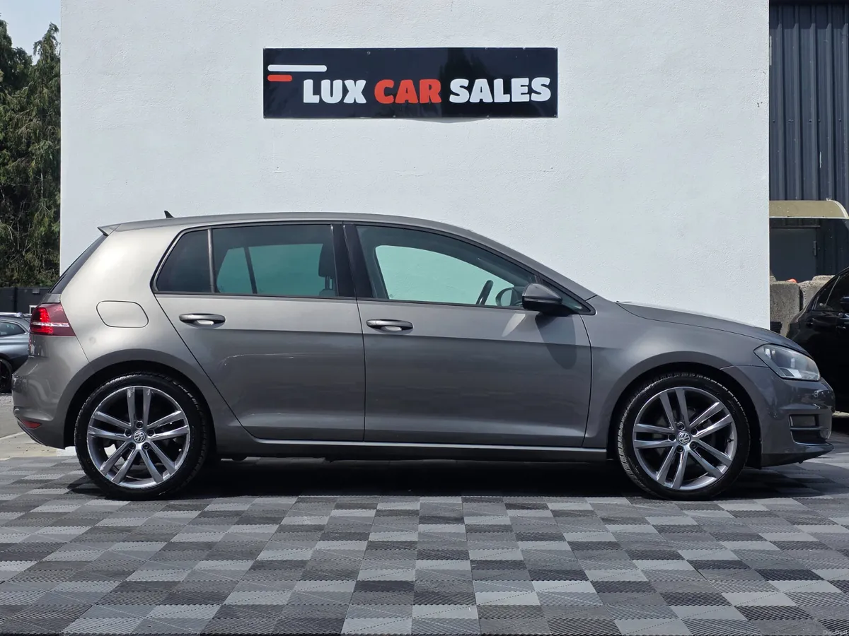 2017 Volkswagen Golf 1.6 TDI HIGHLINE // SAT NAV - Image 2