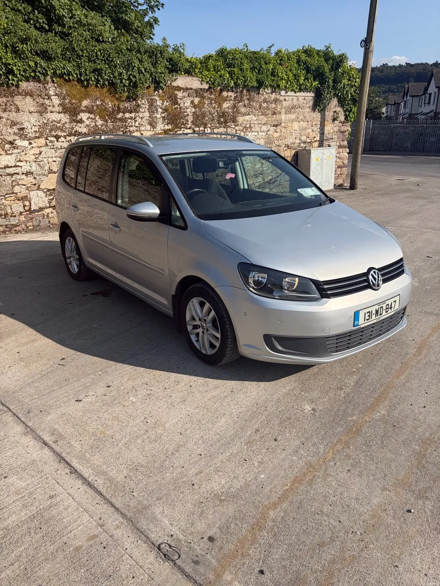 Volkswagen Touran - Image 2