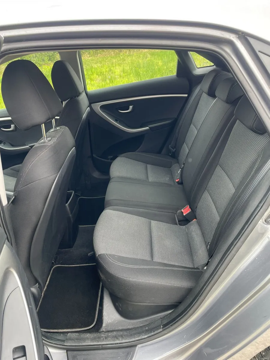 Hyundai i30 2013 - Image 2