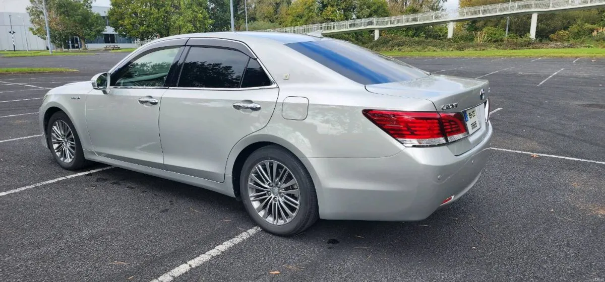 Toyota Crown 2015 Hybrid 2.5 Petrol Android Auto - Image 4