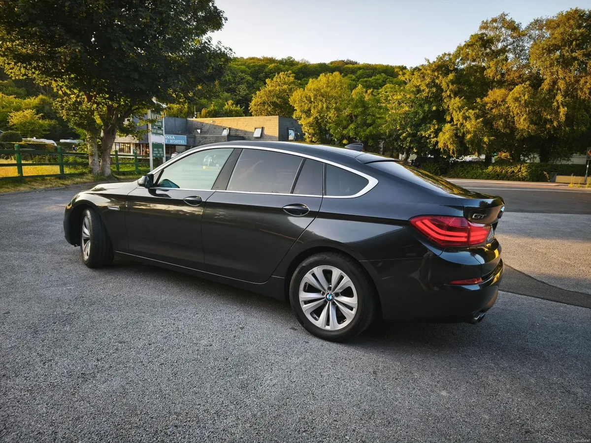 BMW 5-Series GT - Image 4