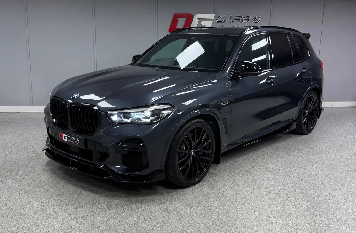2022 BMW X5 3.0 45E M Sport Pro X Drive Automatic - Image 3