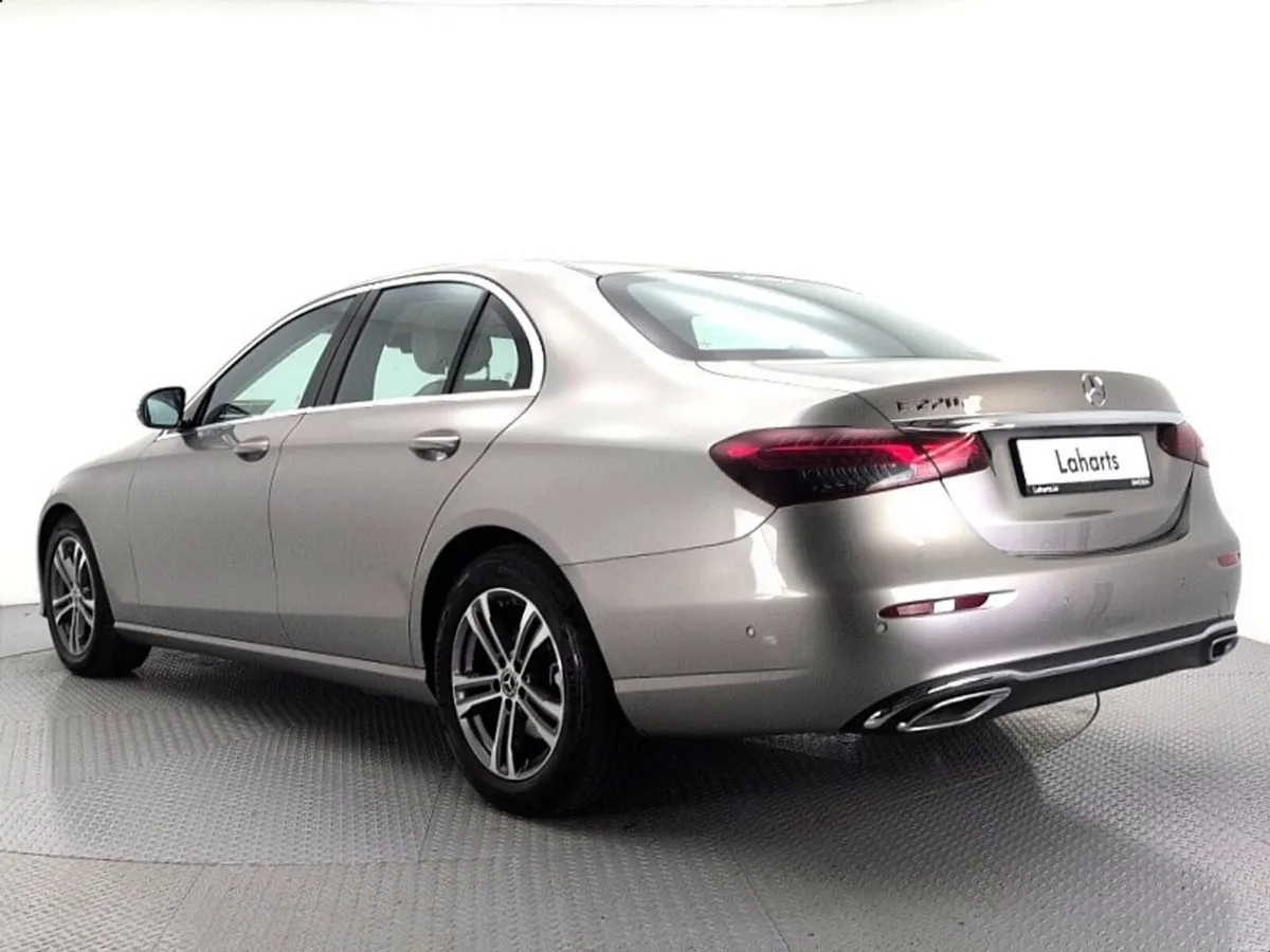 Mercedes-Benz E-Class D AUTO *LEATHER INTERIOR*HEA - Image 3