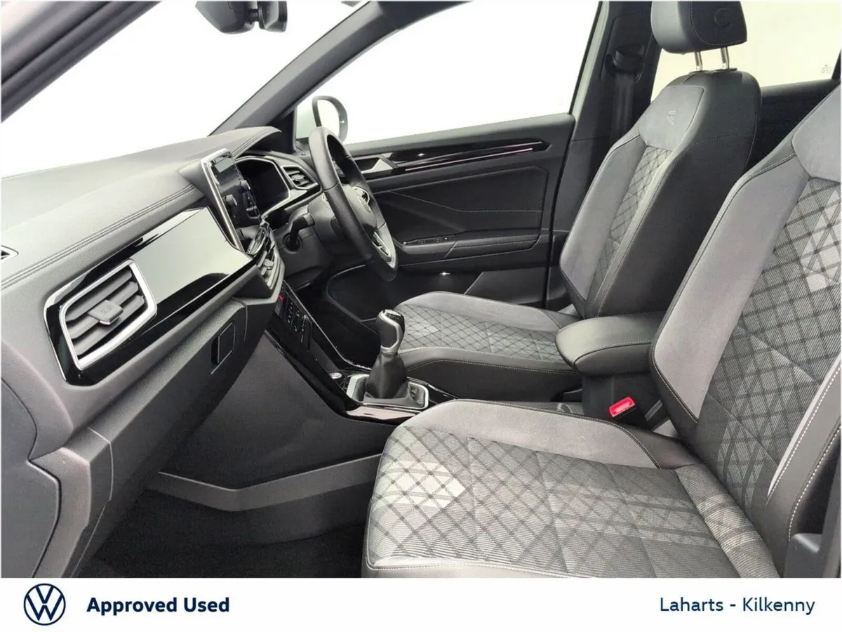 Volkswagen T-Roc R-LINE PLUS 1.0TSI 110HP *HIGH SP - Image 4