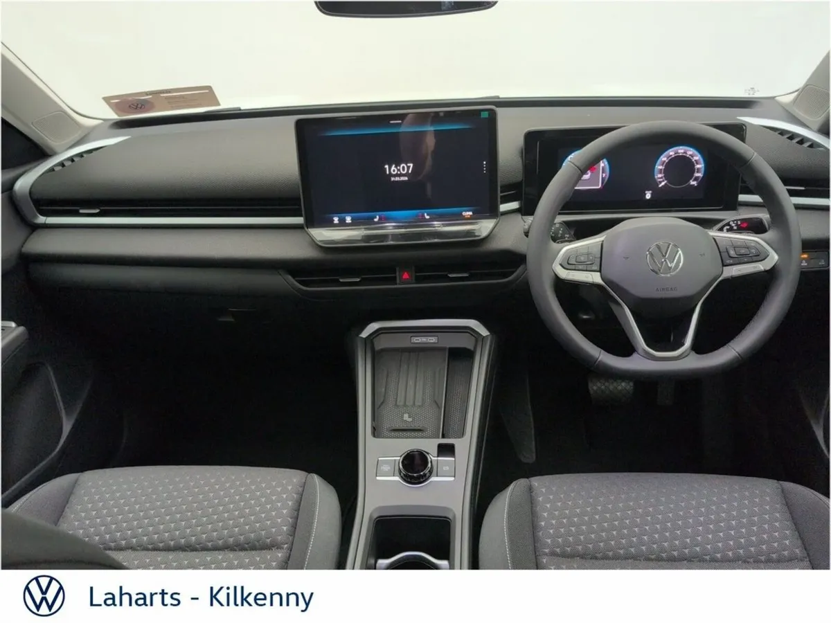 Volkswagen T-Roc LIFE 1.5TSI 116HP MHEV - Image 4