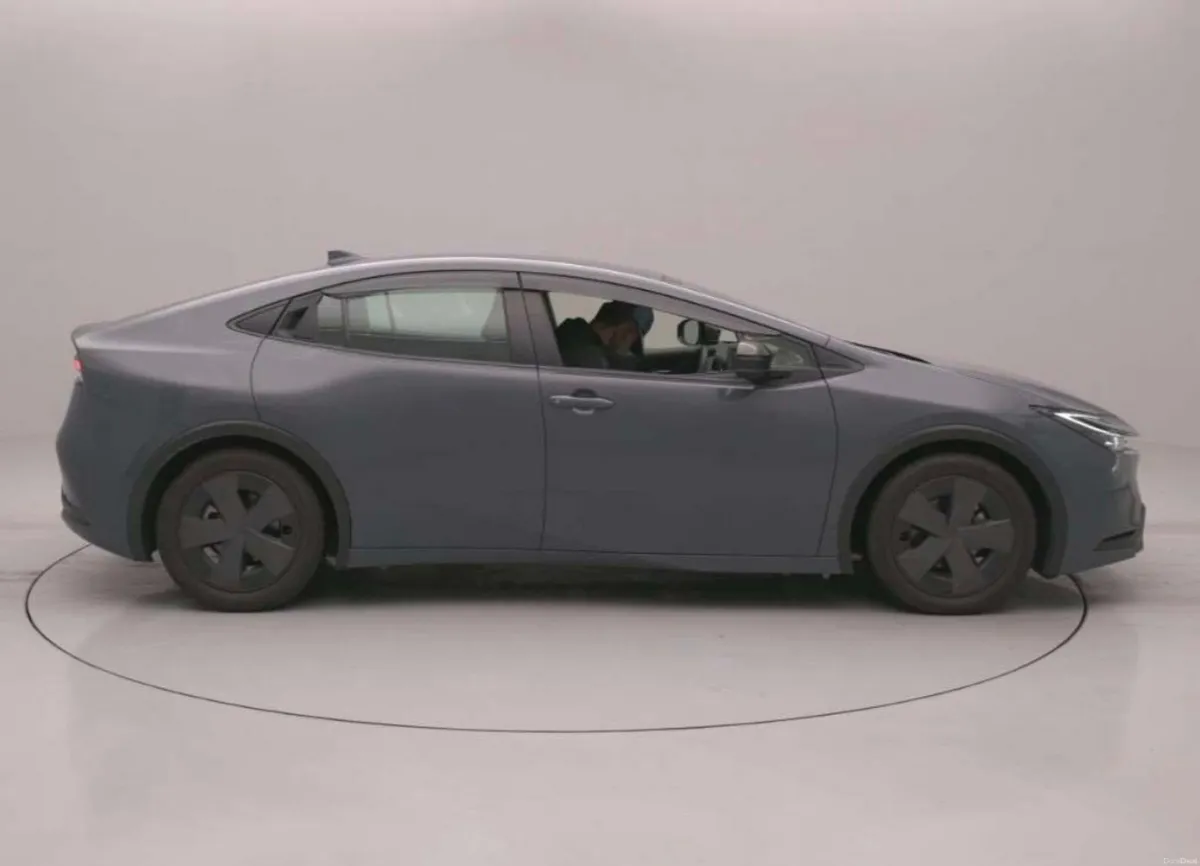 Toyota Prius - Image 3