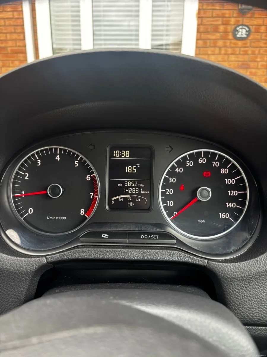 Volkswagen Polo 2011 - Image 3
