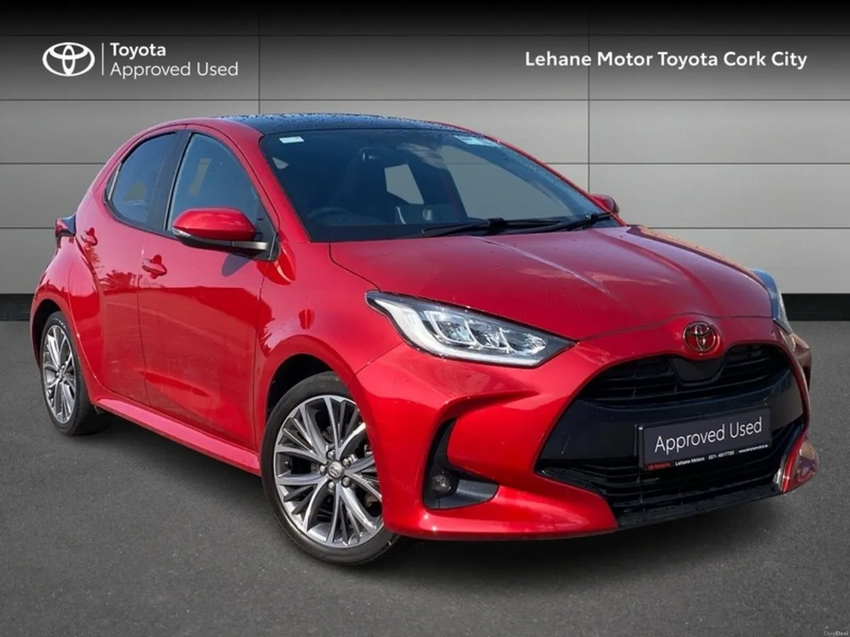 Toyota Yaris HYBRID PLATINUM - Image 1