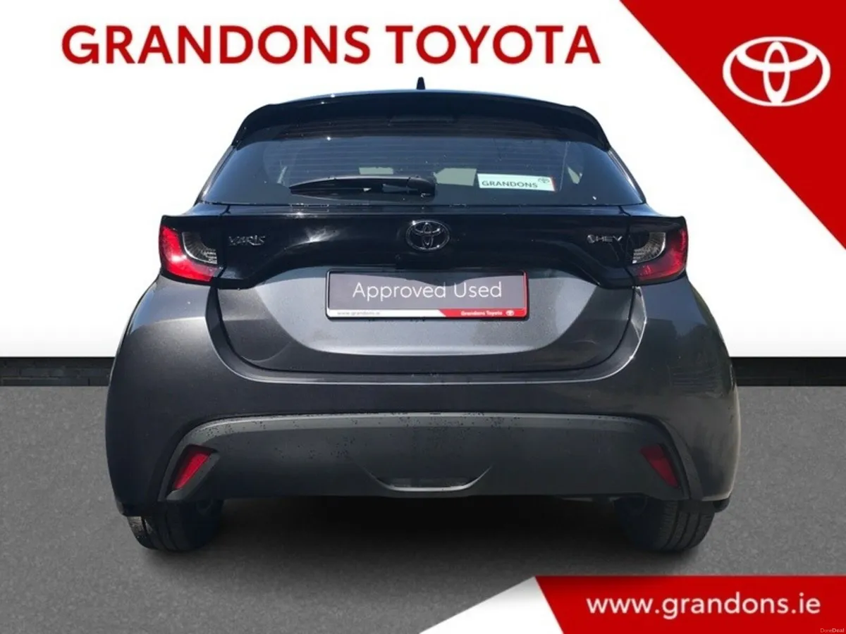 Toyota Yaris HEV LUNA - GRANDONS - DEMO SALE! - Image 4
