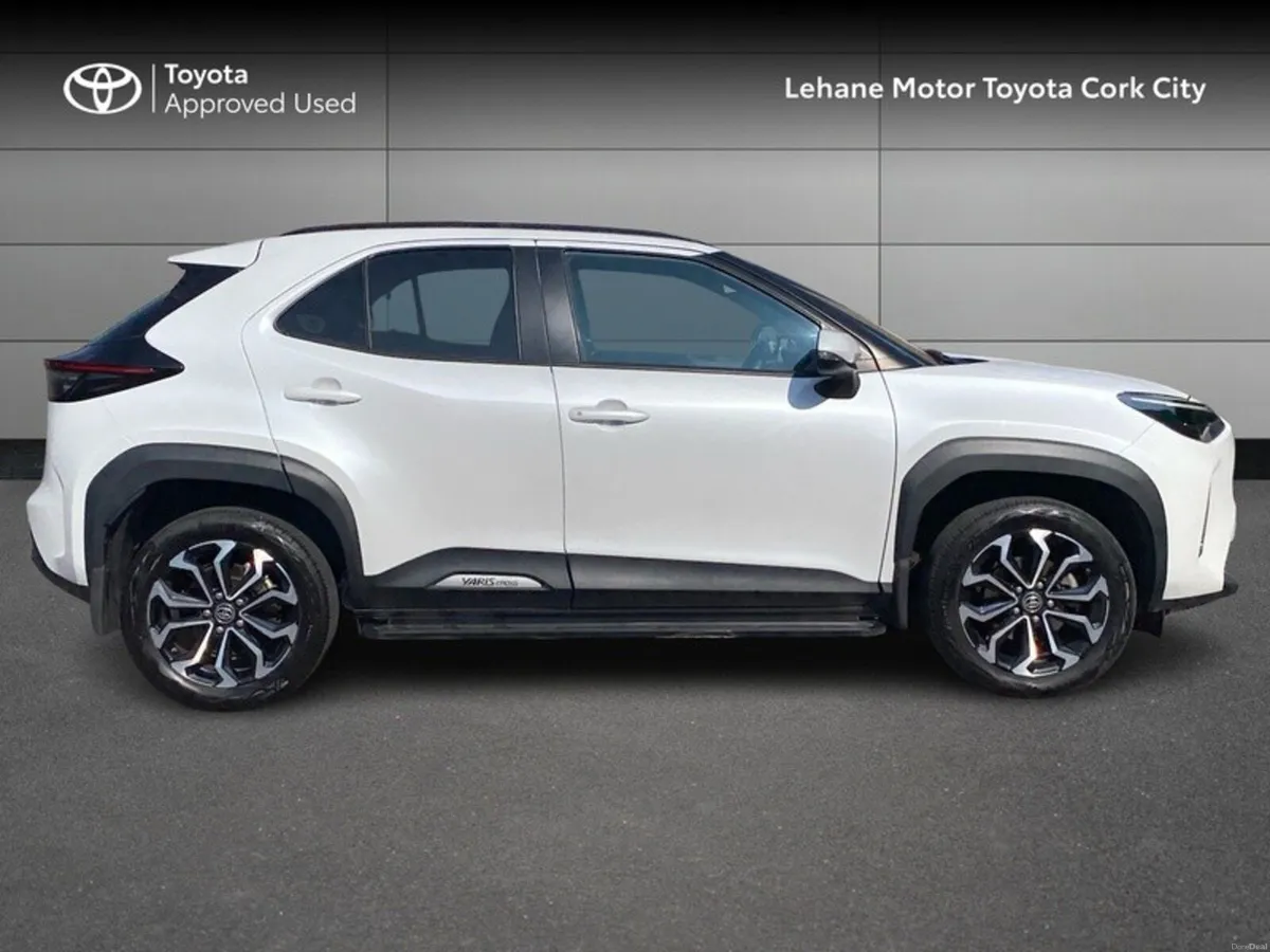 Toyota Yaris Cross YARIS CROSS L-SPORT MONO - Image 3