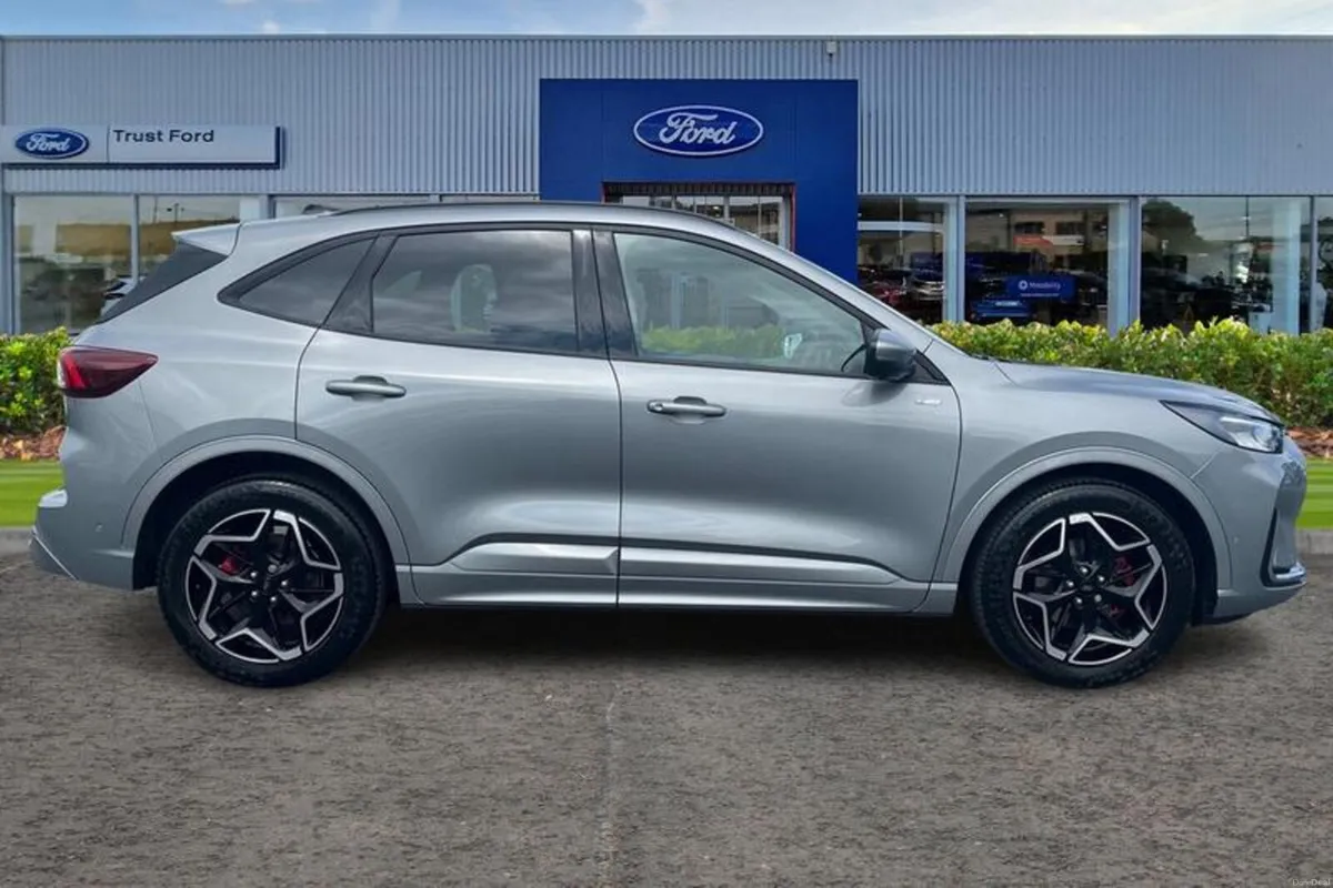 Ford Kuga ST-Line X - Image 3
