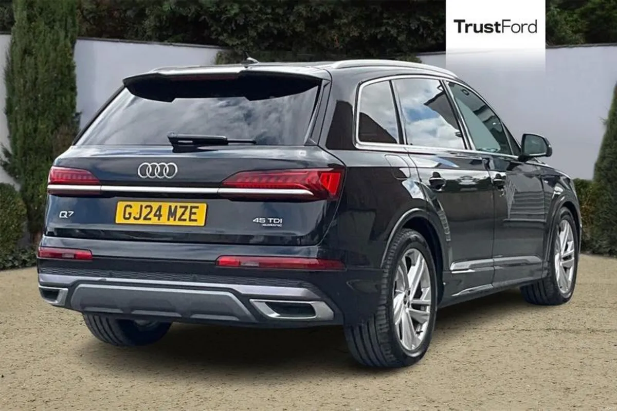 Audi Q7 S Line - Image 4