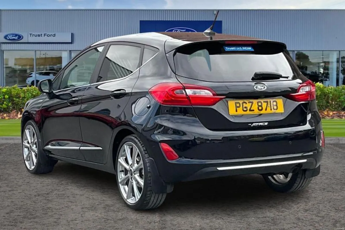Ford Fiesta 1.0 EcoBoost 5dr - Image 2