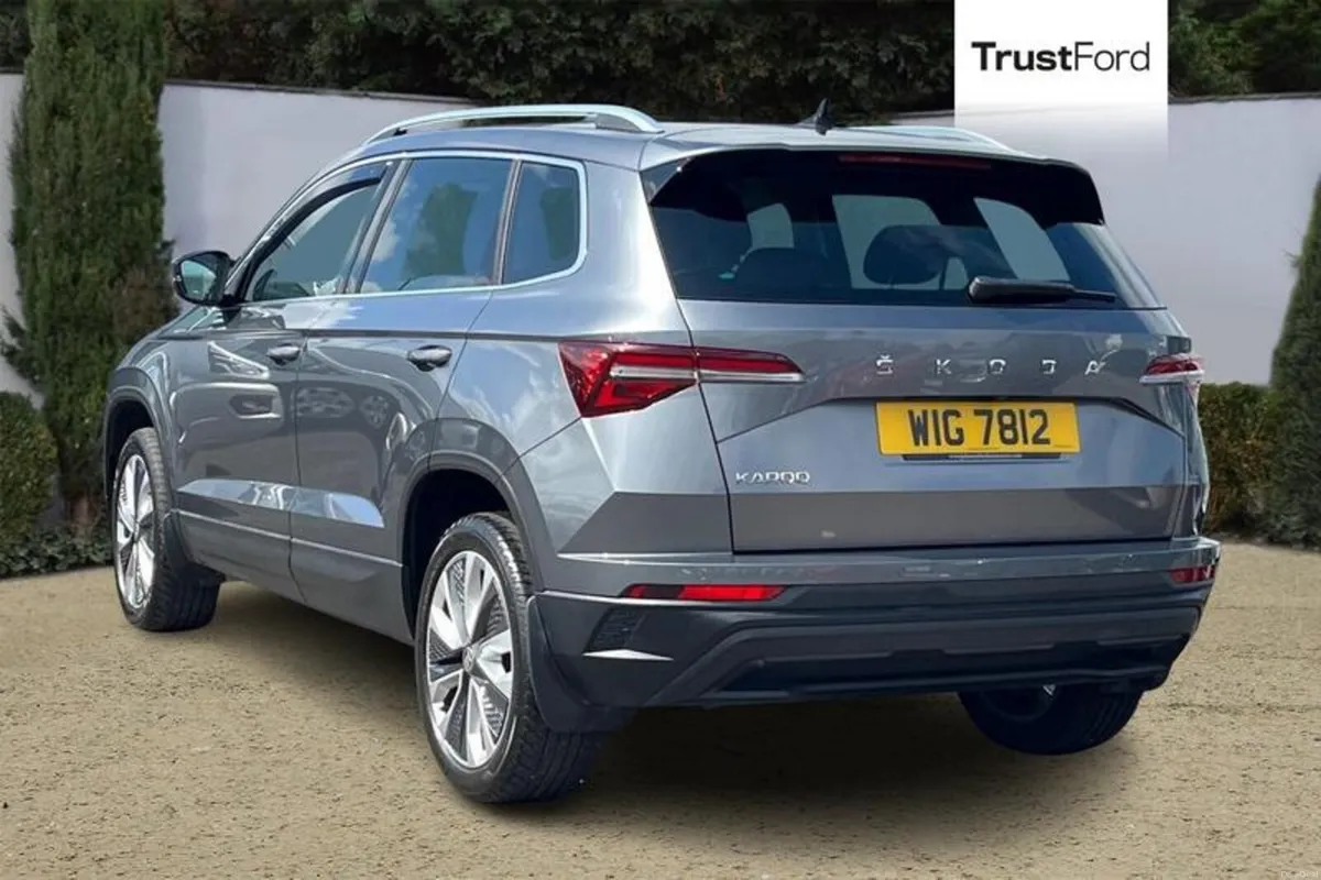 Skoda Karoq 1.5 TSI ACT SE L SUV 5dr Petrol DSG Eu - Image 2