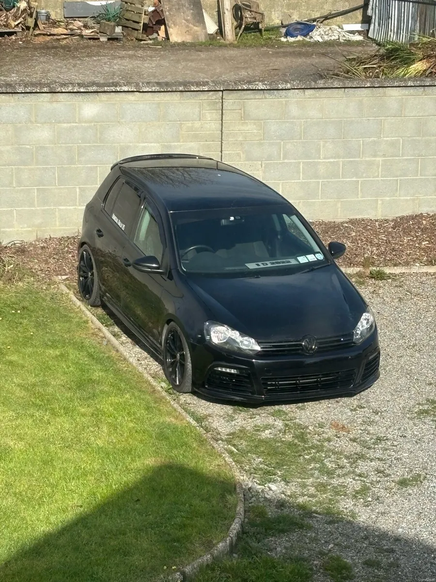VW Golf 2011 1.6 TDI - Image 1