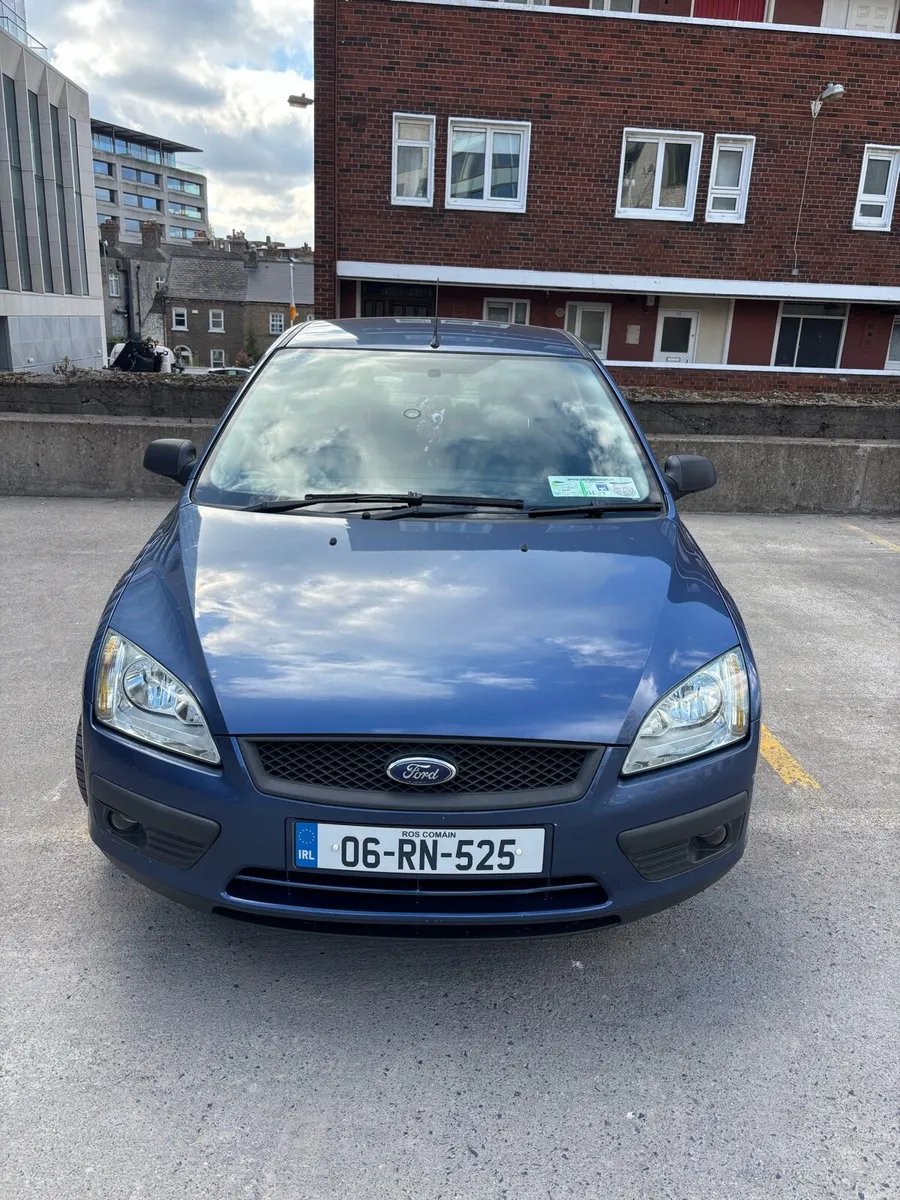 Ford Focus Lx - Image 2