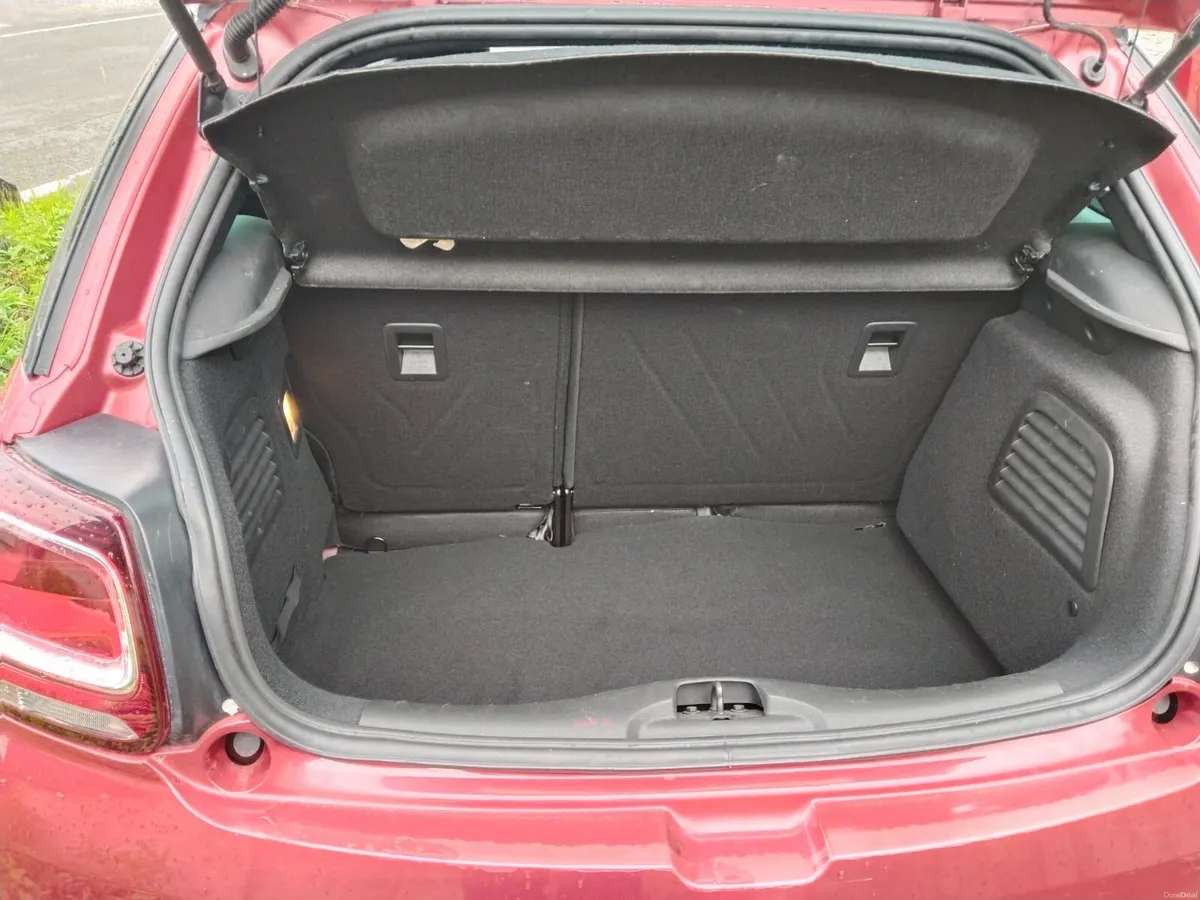 Motor Car - Image 4