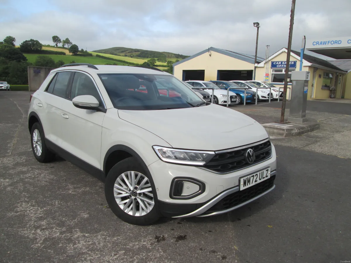 2023  VOLKSWAGEN  T-ROC  2.0  TDI  EVO-LIFE  5DR - Image 1