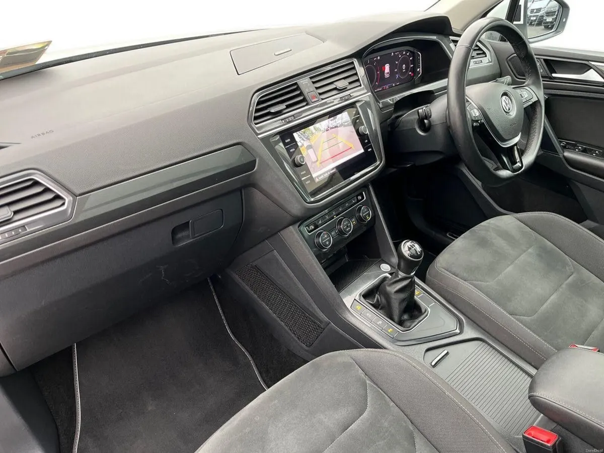 Volkswagen Tiguan 2.0 TDI 150HP R-Line - Image 2