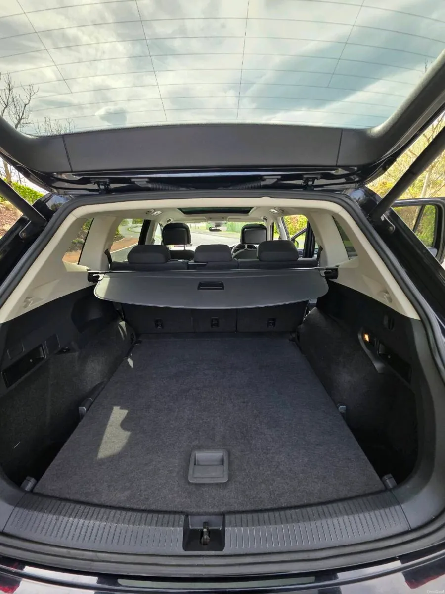 VW Tiguan Allspace (5 seats bigger boot) - Image 4