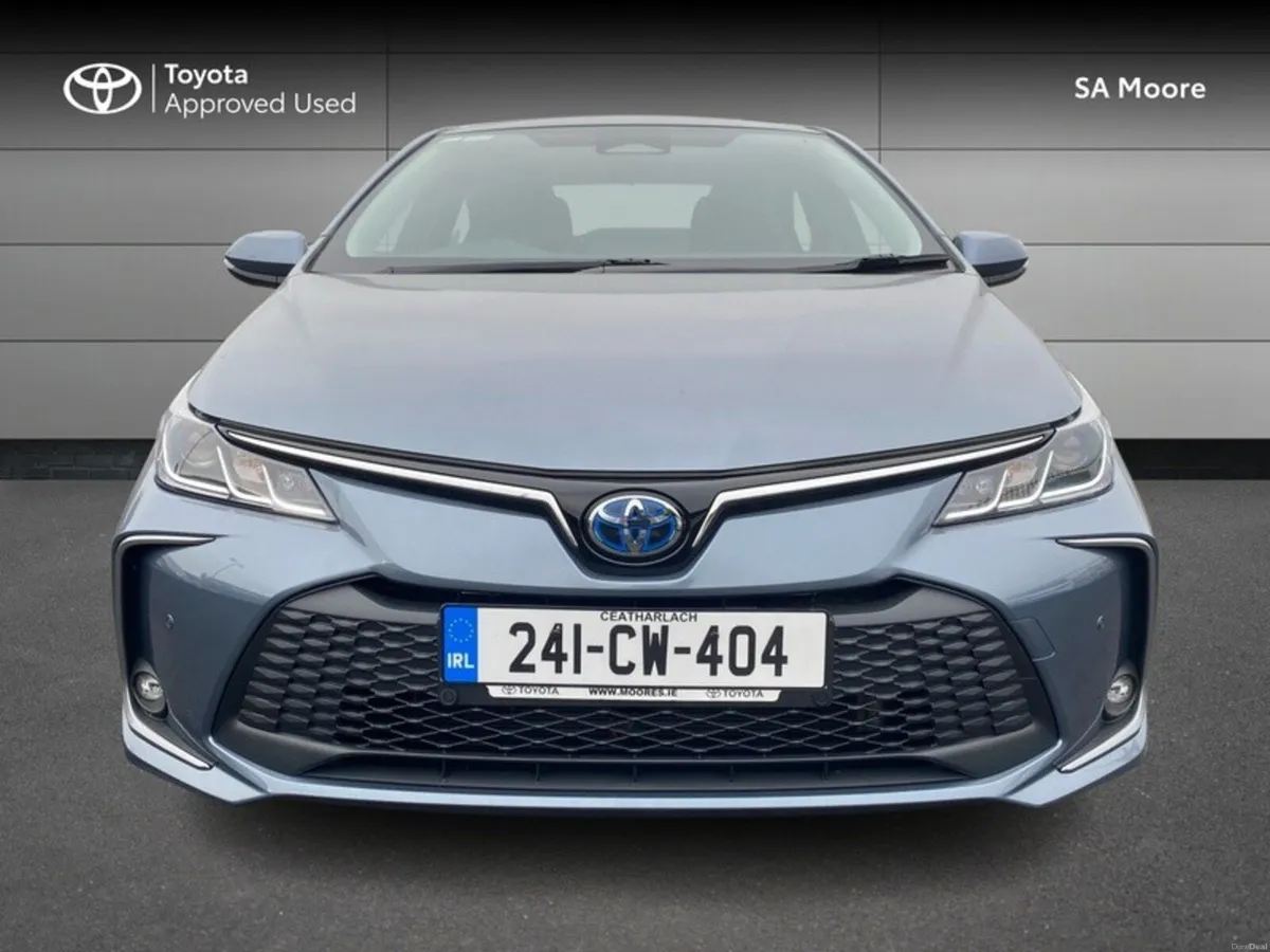 Toyota Corolla HYBRID LUNA SALOON - Image 5