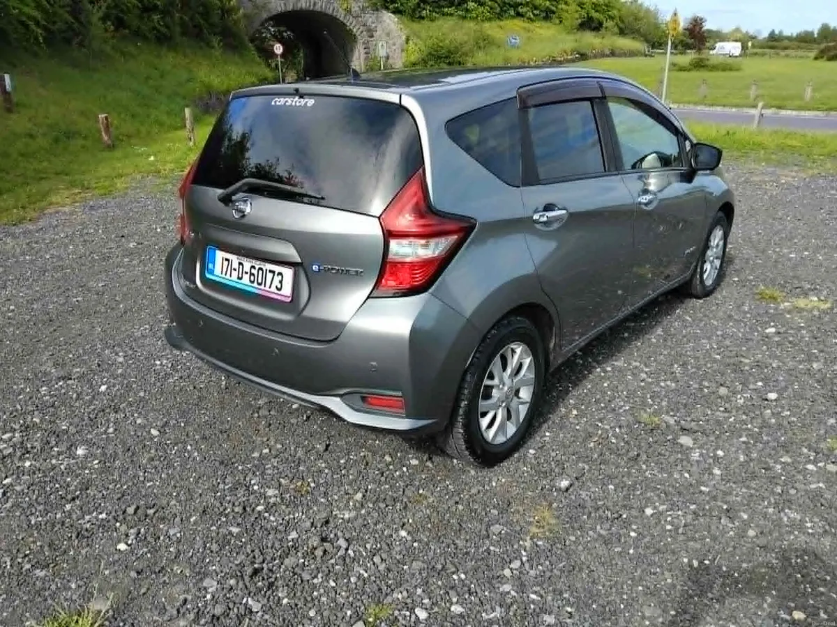 Nissan Note 2017 Automatic - Image 5