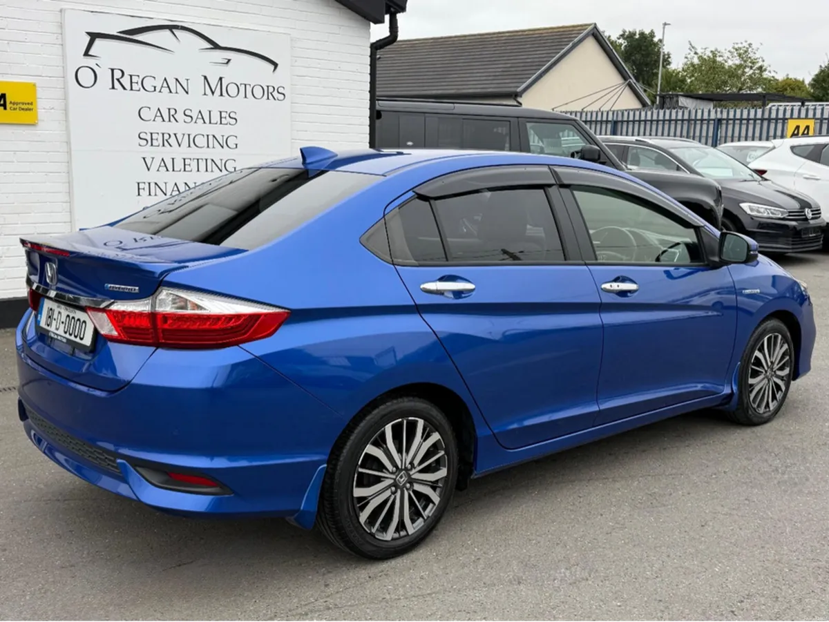 Honda Grace 1.5 PETROL EX SENSING HYBRID AUTO - Image 3