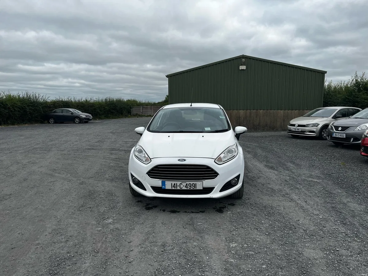2014 Ford Fiesta - Image 2