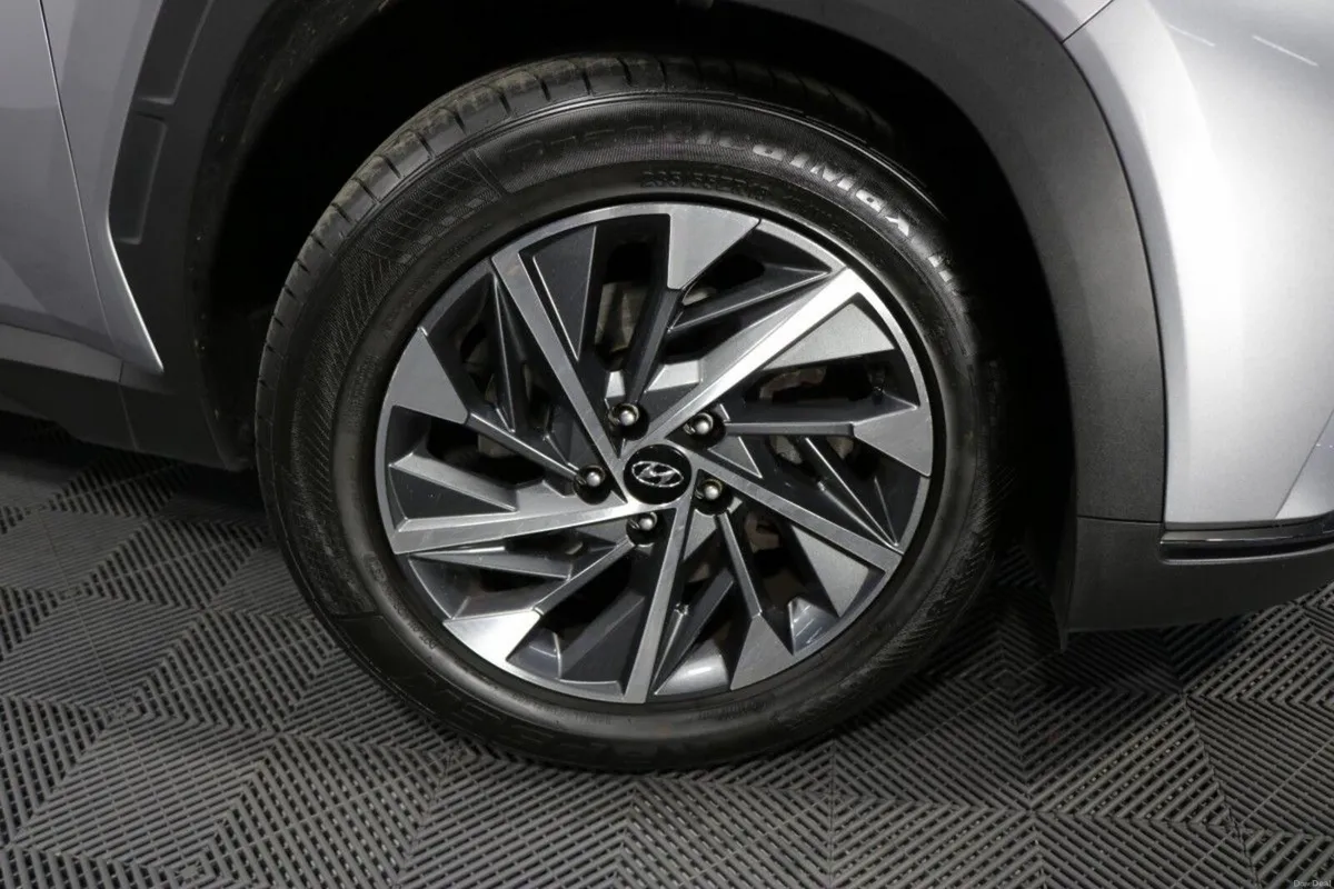 Hyundai Tucson Executive Plus 1.6L Diesel SUV - Te - Image 4