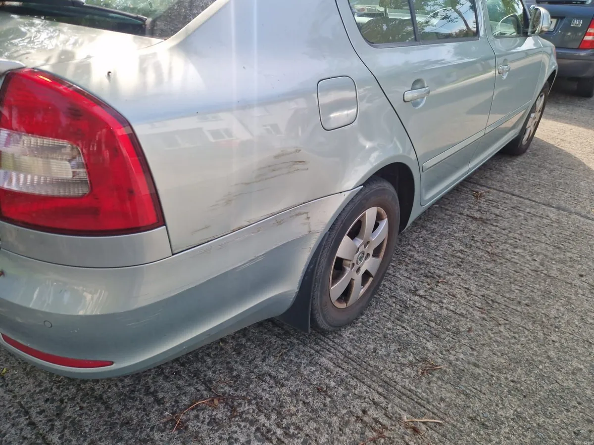 Skoda Octavia 2009 - Image 5