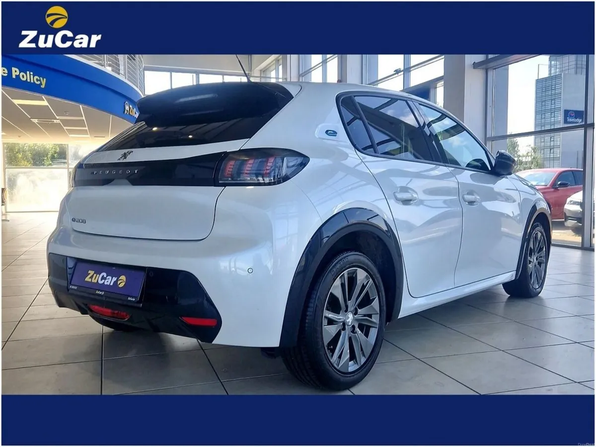 Peugeot 208 Electric 136bhp (50 kWh) Allure Pack - Image 3