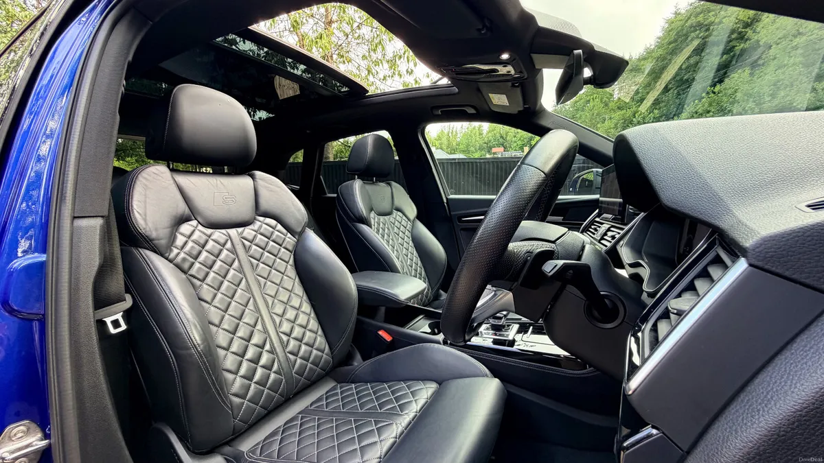 2021 (211) Audi Q5 S Line Edition 1 50 TFSI e Quat - Image 3