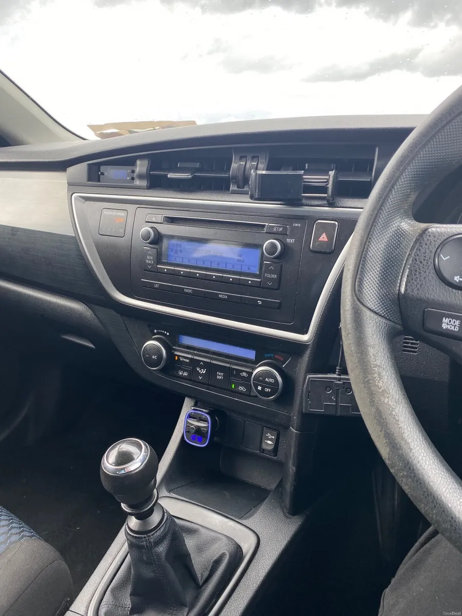 Toyota Auris 2013 - Image 4