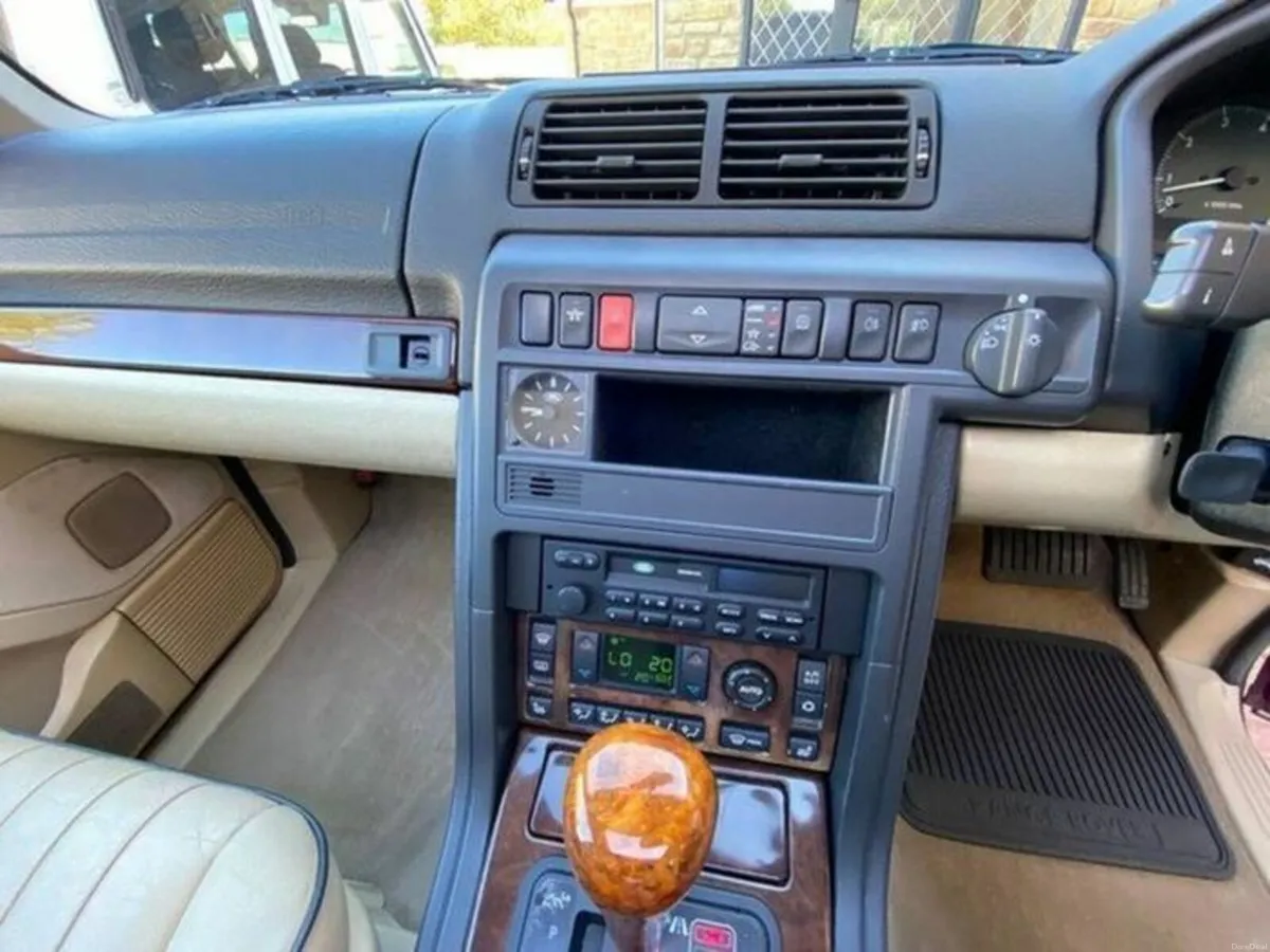 Range Rover P38 HSE 4.6L V8 - Image 2